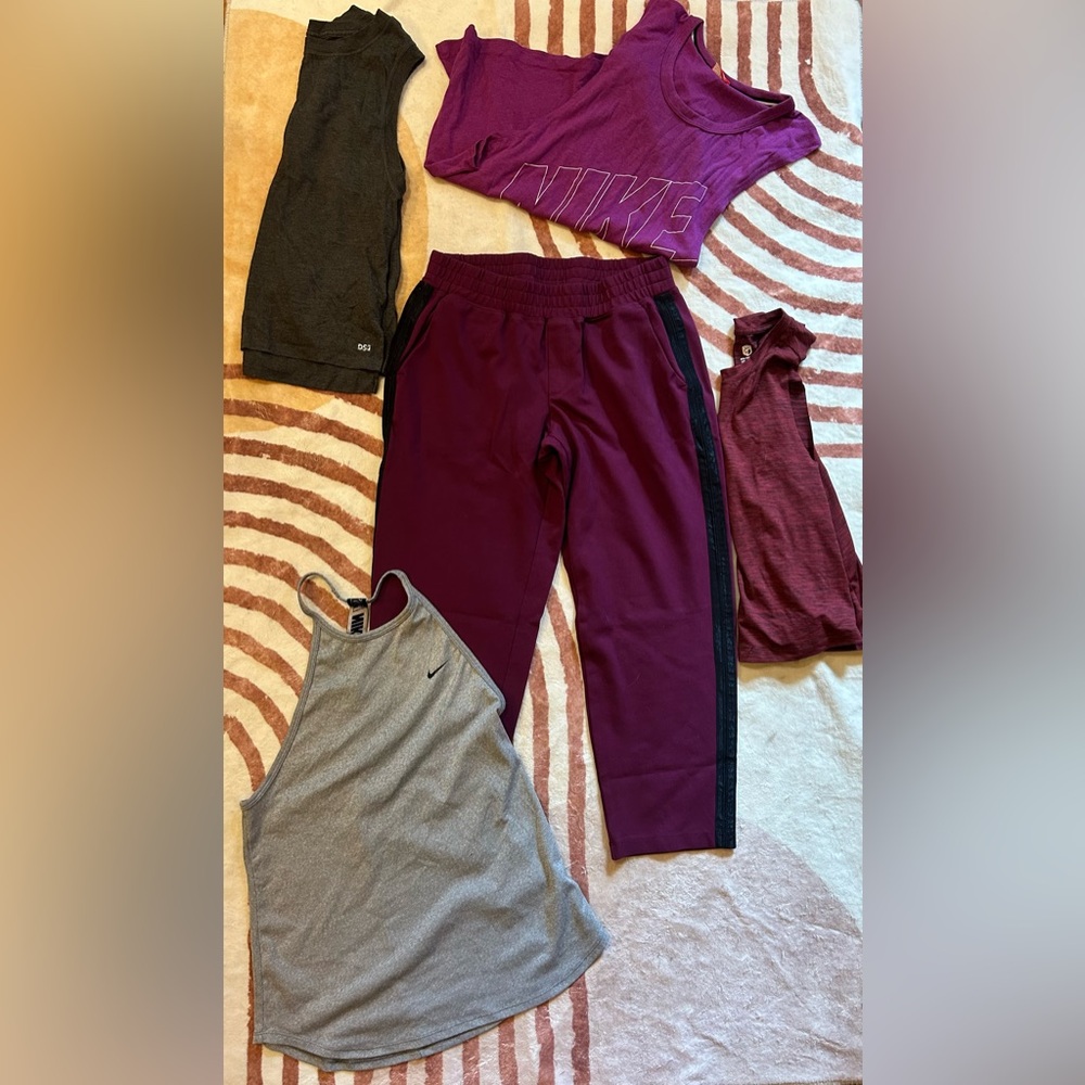 Active wear bundle size small